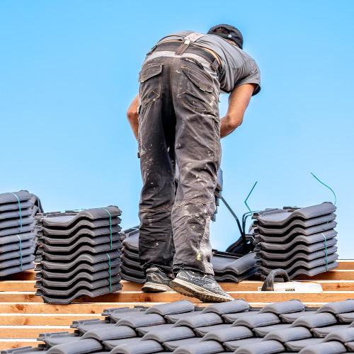 Travaux de couverture à Cozes